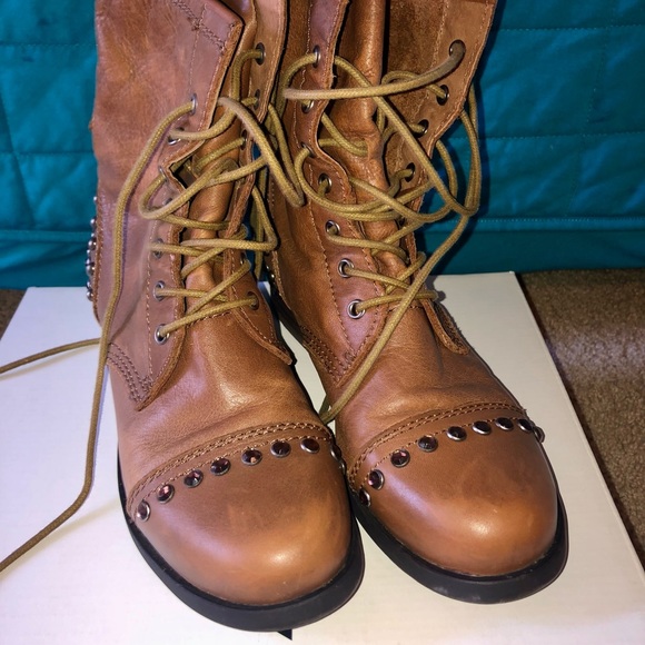 ALDO Amersfoort leather studded boots - Picture 5 of 5